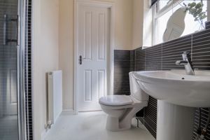 Jack and Jill En-Suite- click for photo gallery